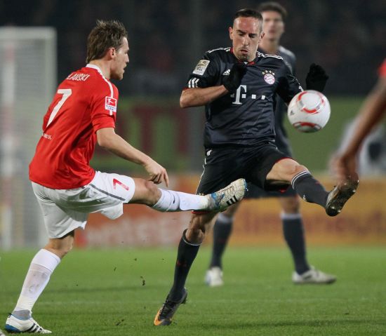 首歌曲正在 首歌曲正在