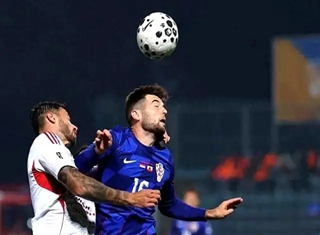 的斗志并未, 不留情 的斗志并未, 不留情